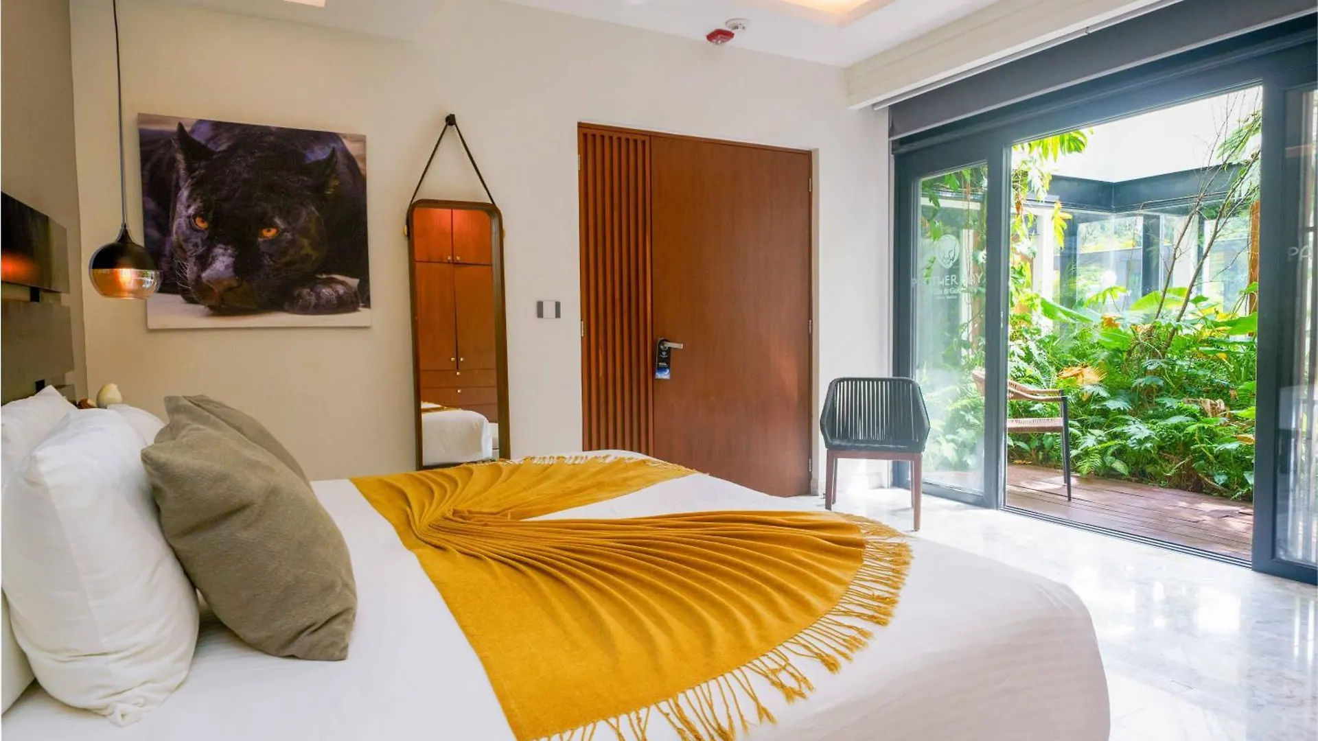 7 Bedroom Private Villa In Tulum Country Club - Private Pool - Beach Access & Golf - Fits 14 People Akumal