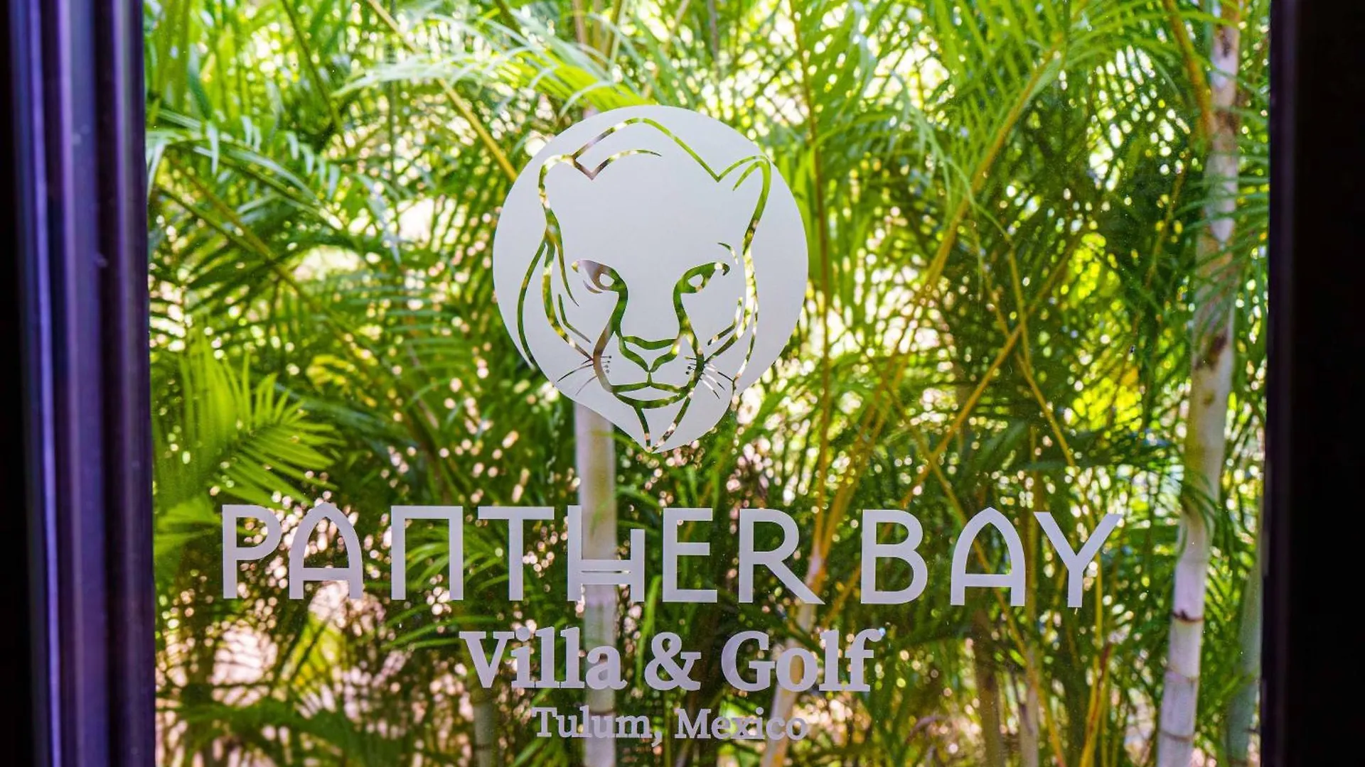 7 Bedroom Private Villa In Tulum Country Club - Private Pool - Beach Access & Golf - Fits 14 People Akumal 0*,  Mexiko